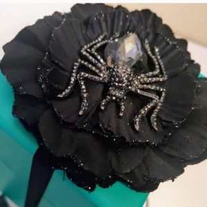 Wanted Tieks spider flower